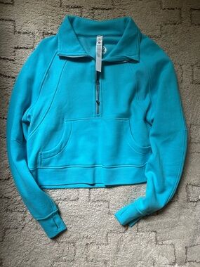 Lululemon Scuba Electric Turquoise size M/L
